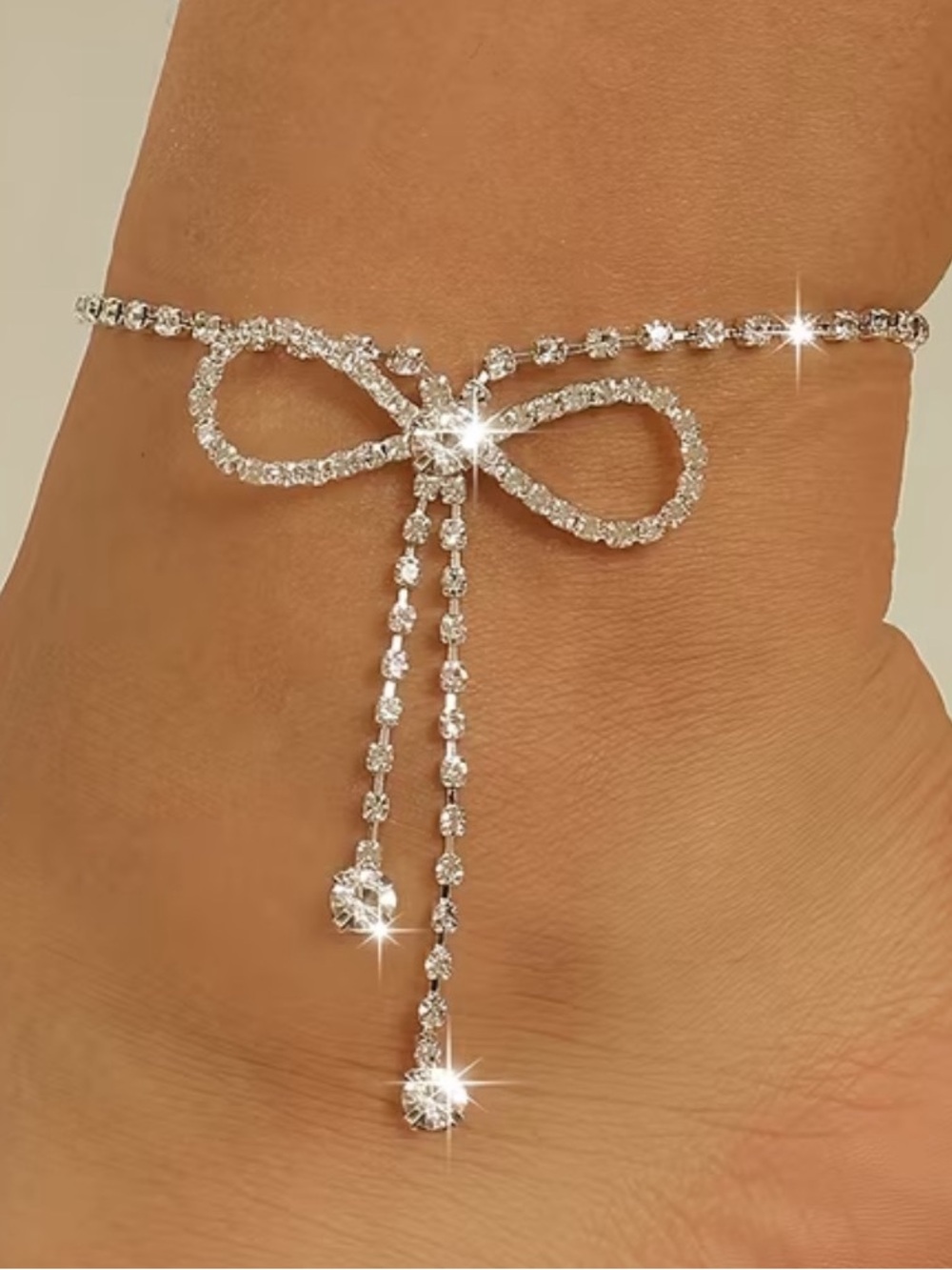 ✨ Stunning Silver-Plated Rhinestone Bow Charm Anklet ✨